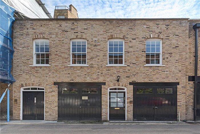 4 Bedroom Mews To Rent In Bryanston Mews West, Marylebone, London, W1H