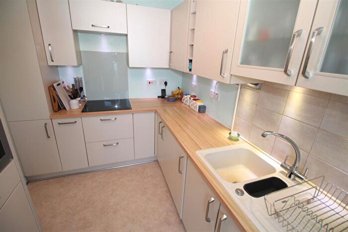 2 Bedroom Semi-Detached House For Sale In Blair Gardens, Gourock, PA19