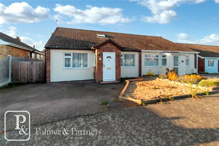 3 Bedroom Bungalow For Sale In Maltings Road, Brightlingsea, Colchester, Essex, CO7