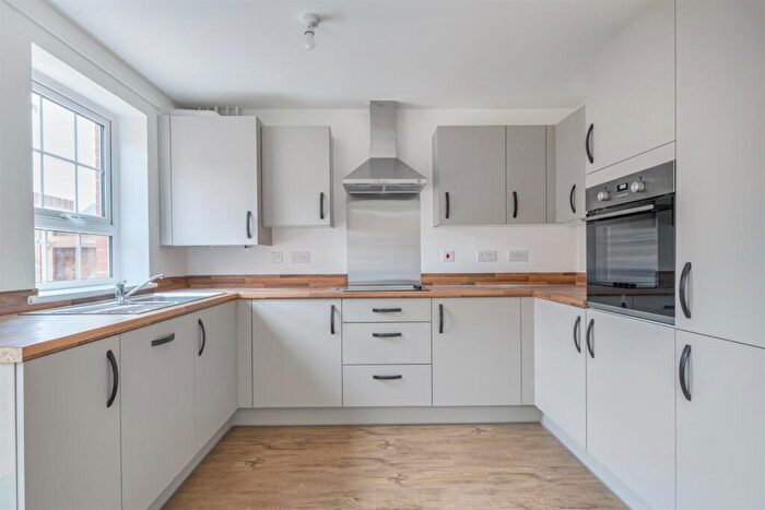 3 Bedroom Semi Detached House To Rent In Bedroom Semi Detached House In Arvid Close, Aylesford, ME20