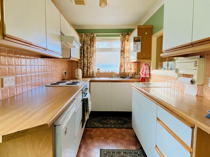 1 Bedroom Bungalow For Sale In Marsh Lane, Hayle, Cornwall, TR27
