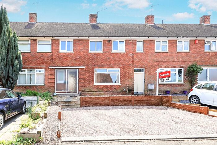 4 Bedroom Terraced House For Sale In Swancote Drive, Warstones, Wolverhampton, WV4