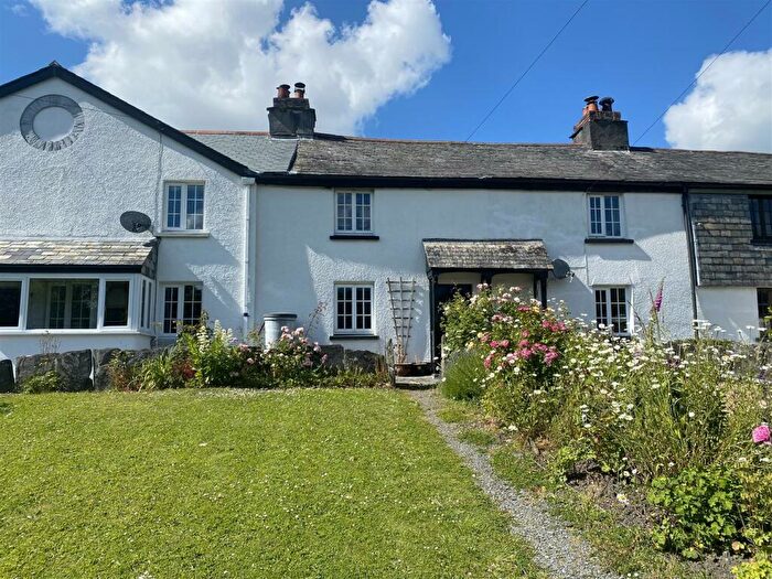 2 Bedroom Cottage For Sale In Yeolmbridge, Launceston, PL15