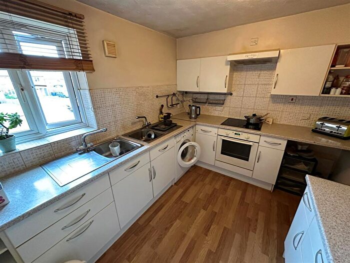 2 Bedroom Flat For Sale In Moray Close, Edgware, HA8