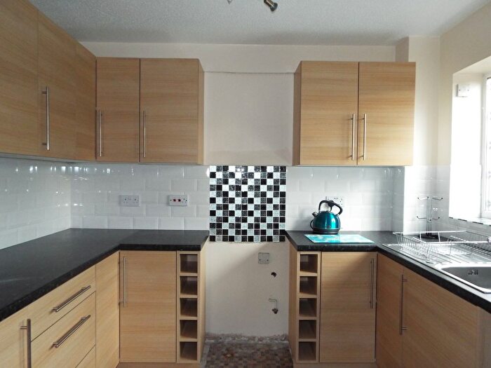 2 Bedroom Semi-Detached House To Rent In Wilnecote, Tamworth, B77