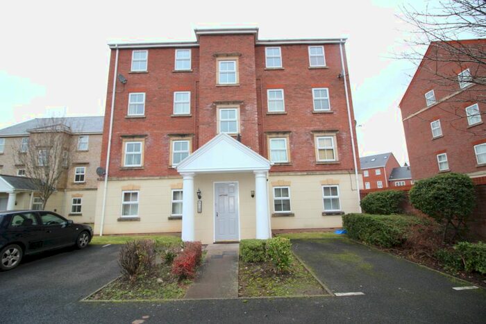2 Bedroom Flat To Rent In Clarks Lane, Dickens Heath, Shirley, Solihull B90