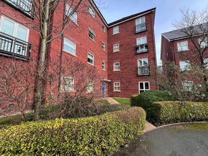 2 Bedroom Flat To Rent In Holywell Drive, Warrington, WA1