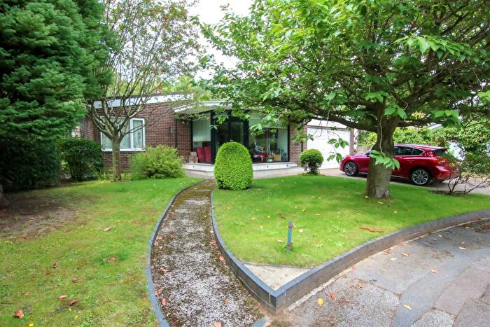 4 Bedroom Detached Bungalow For Sale In Birchwood Dell, Bessacarr, Doncaster, DN4