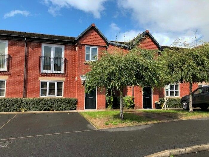 2 Bedroom Flat To Rent In Hoade Street, Hindley, WN2