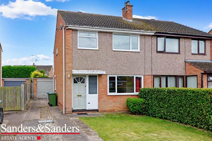 3 Bedroom Semi-Detached House For Sale In Alne Bank Road, Alcester, B49