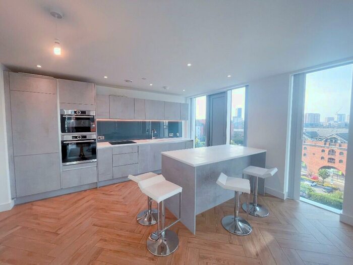 2 Bedroom Flat To Rent In Silvercroft Street, Manchester, Greater Manchester, M15