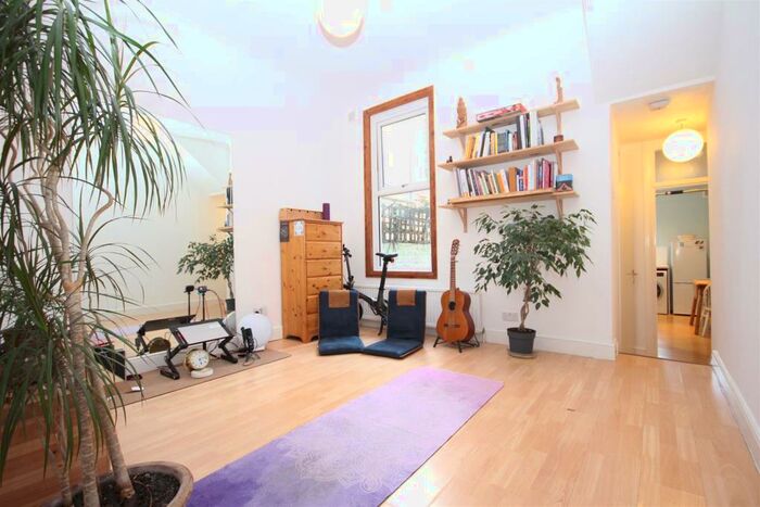 1 Bedroom Flat To Rent In Bolton Road, Harlesden, NW10