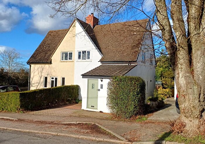 3 Bedroom Semi Detached House For Sale In Hailey Road, Chipping Norton, OX7