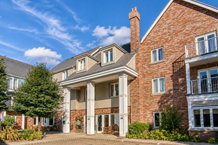 1 Bedroom Apartment For Sale In Bridge Meadow Way, Grange Park, Northampton, NN4