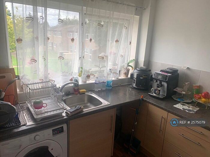 2 Bedroom Flat To Rent In White House Court, Norwich, NR3