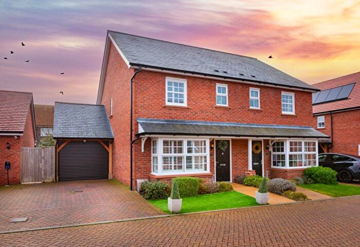 3 Bedroom Semi Detached House For Sale In Turner Gardens, Langford, Biggleswade, SG18