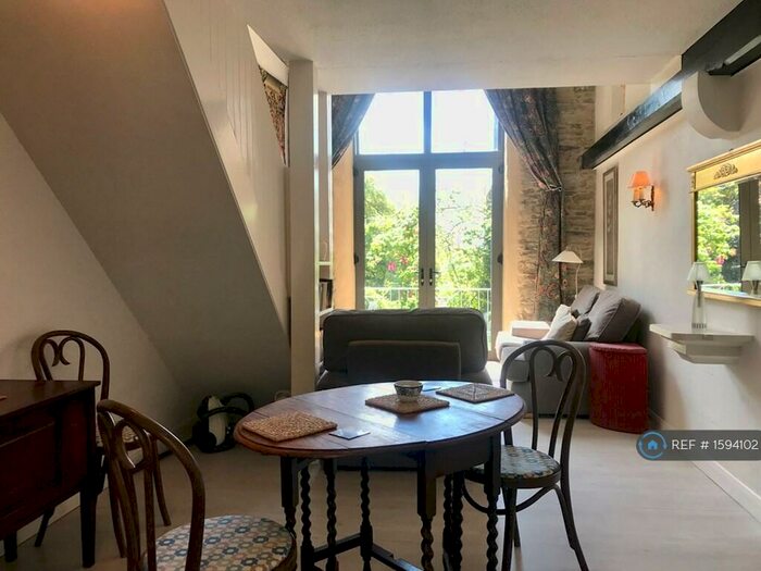 1 Bedroom Terraced House To Rent In Peregrine Hall, Lostwithiel, PL22