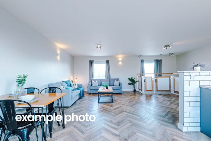 2 Bedroom Property To Rent In Flat, Mayfair Court, Manchester, M14