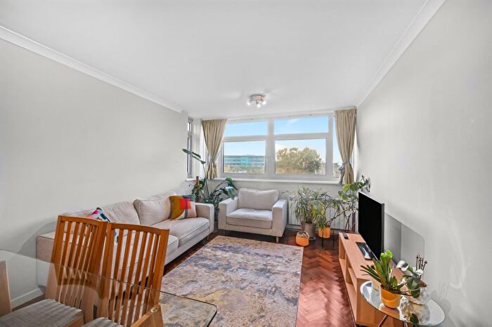 2 Bedroom Property To Rent In Westleigh Avenue, Putney Hill, SW15