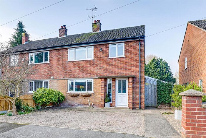 3 Bedroom Semi-Detached House For Sale In Brookland Close, Gunthorpe, Nottinghamshire, NG14