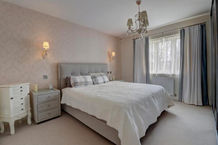4 Bedroom Detached House For Sale In Picts Lane, Princes Risborough, Buckinghamshire, HP27