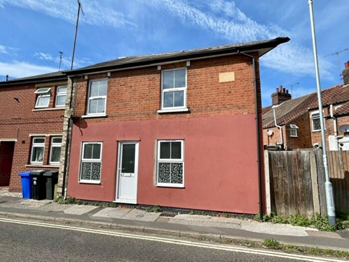2 Bedroom End Of Terrace House For Sale In Blanche Street, Ipswich, Suffolk, IP4