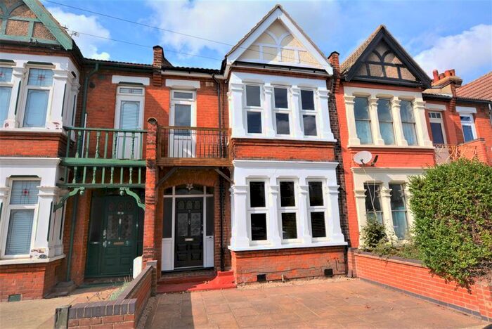 3 Bedroom Terraced House To Rent In Chester Avenue, Southend-On-Sea, SS1