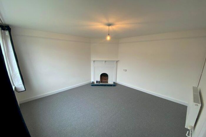 3 Bedroom Property To Rent In Greenway Gardens, Chippenham, SN15