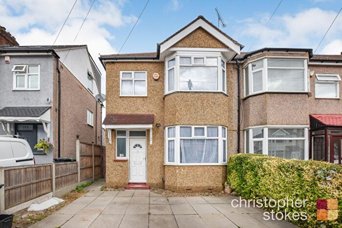 3 Bedroom Semi-Detached House To Rent In Northfield Road, Waltham Cross, Hertfordshire, EN8