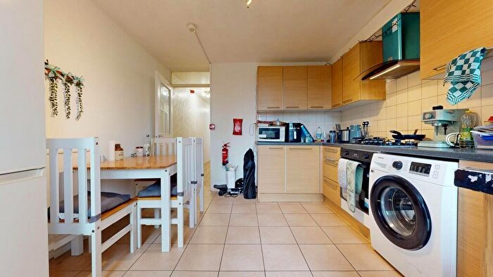 4 Bedroom Terraced House To Rent In Holland Walk, London, N19