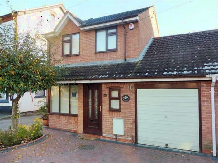 3 Bedroom End Of Terrace House To Rent In Shirley Road, Acocks Green, B27