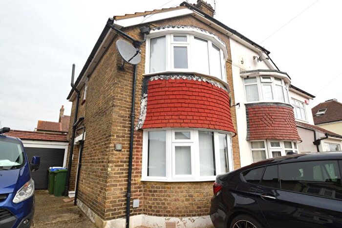 2 Bedroom End Of Terrace House To Rent In Tenby Road, Welling, DA16