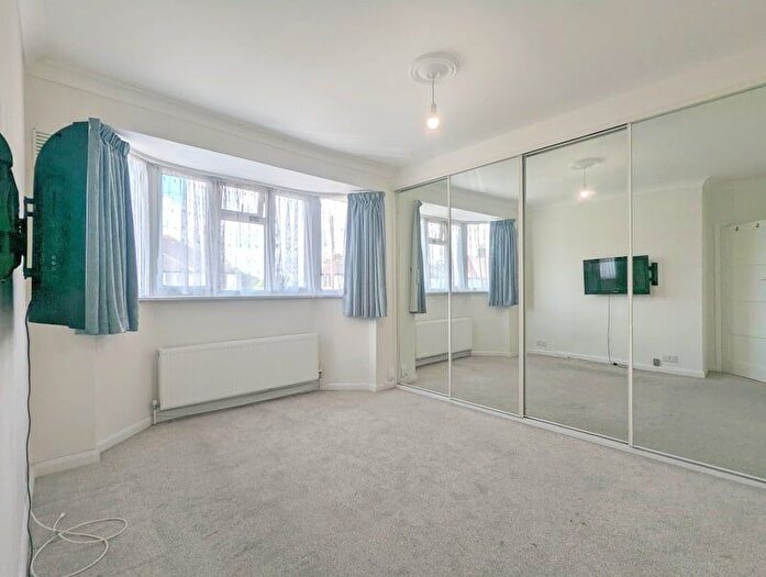 3 Bedroom Terraced House For Sale In Whitebridge Close, Feltham, TW14
