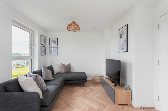 2 Bedroom Flat For Sale In / Goldcrest Place, East Craigs, Edinburgh, EH4