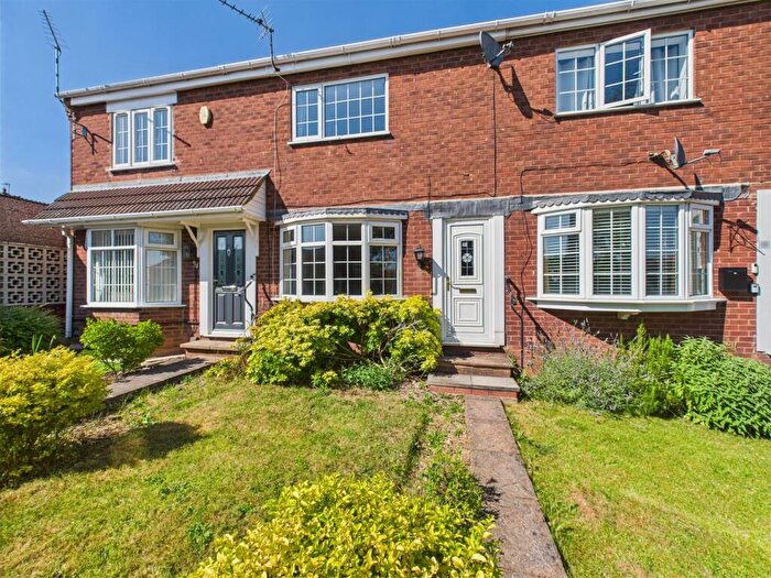 2 Bedroom Town House To Rent In Canonbie Close, Arnold, Nottingham, NG5