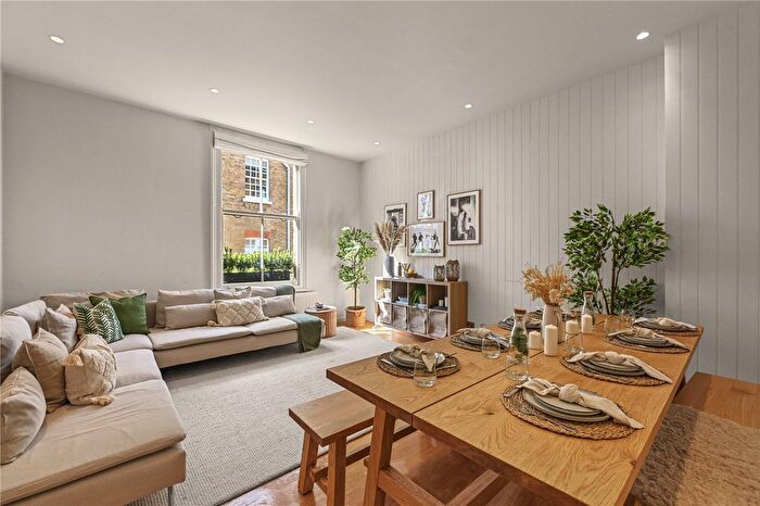 2 Bedroom Flat To Rent In Bingham Place, Marylebone, London, W1U