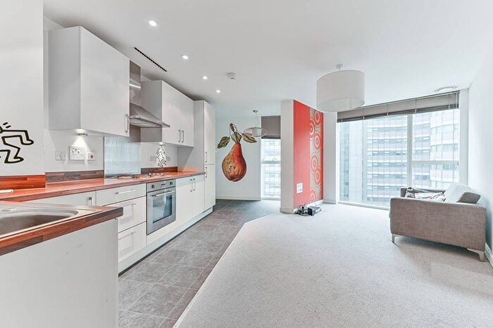 1 Bedroom Flat For Sale In Saffron Central Square, Croydon, CR0