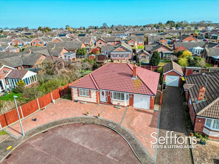 3 Bedroom Bungalow For Sale In Plumbly Close, North Walsham, Norfolk, NR28