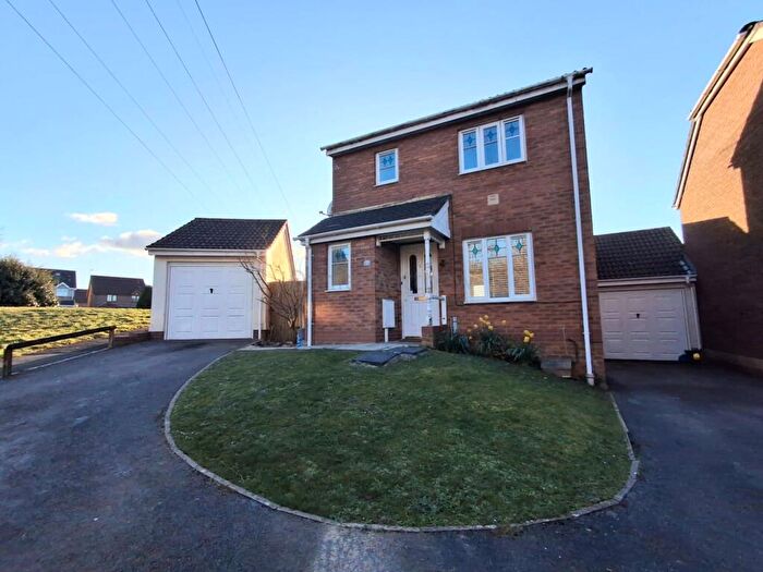 3 Bedroom Detached House To Rent In Derwen View, Brackla, Bridgend County., CF31
