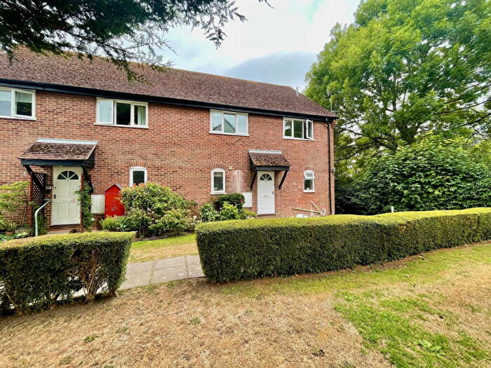 2 Bedroom Terraced House To Rent In Crawford Place, Newbury, RG14