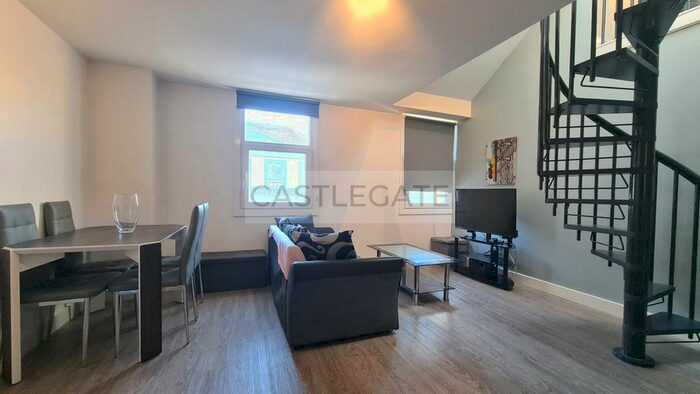 1 Bedroom Flat To Rent In New Street, Huddersfield, HD1