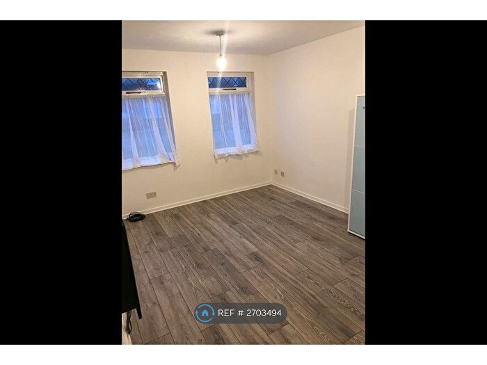 Studio To Rent In Thurlow Avenue, Beverley, HU17