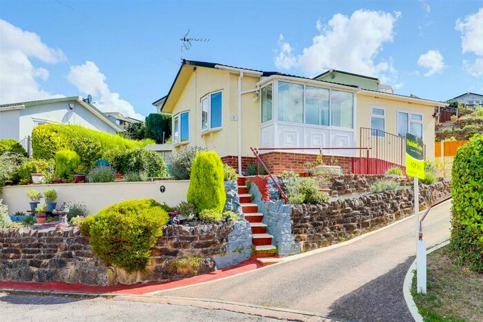 2 Bedroom Park Home For Sale In Sharpes Way, Sandy Oaks, Nottinghamshire, NG6