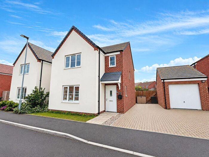 3 Bedroom Detached House For Sale In Ellis Drive, Bradwell, NR31