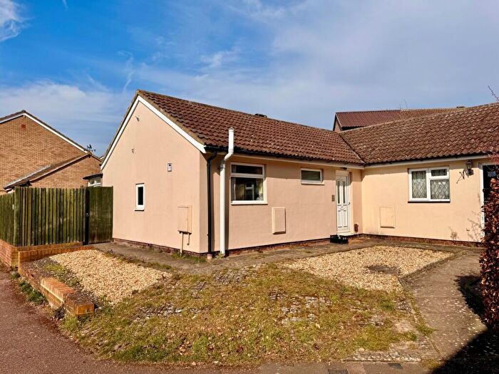 2 Bedroom Bungalow For Sale In Mercia Road, Baldock, SG7