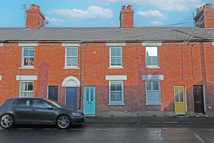 2 Bedroom Terraced House To Rent In East Street, Thame, OX9