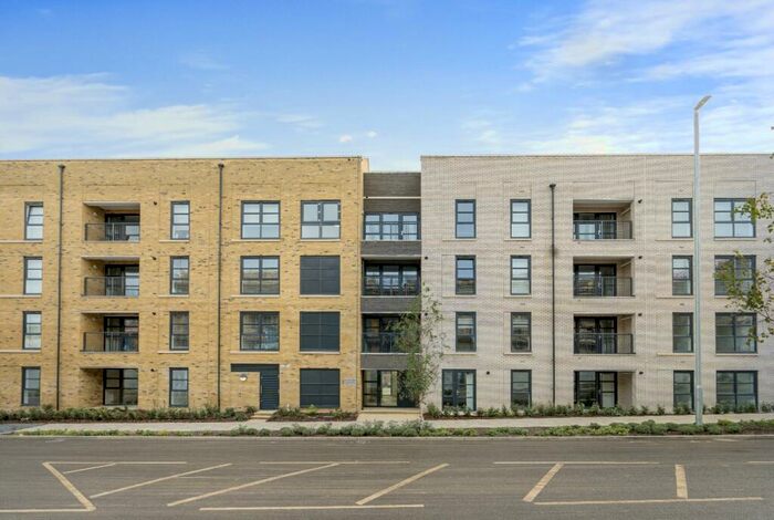 2 Bedroom Apartment To Rent In Eastern Avenue, Western Cross, Ebbsfleet Valley, DA10