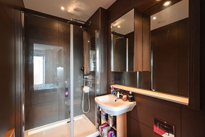 1 Bedroom Flat For Sale In Riverdale House, Molesworth Street, Lewisham, SE13