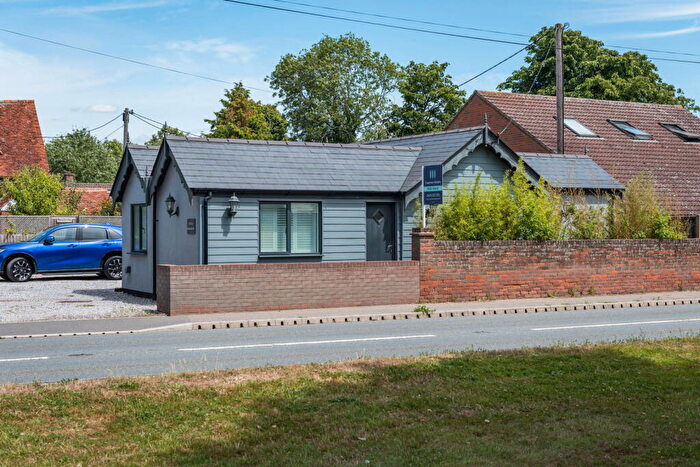 2 Bedroom Detached Bungalow For Sale In Little Bungalow, Newton, CO10