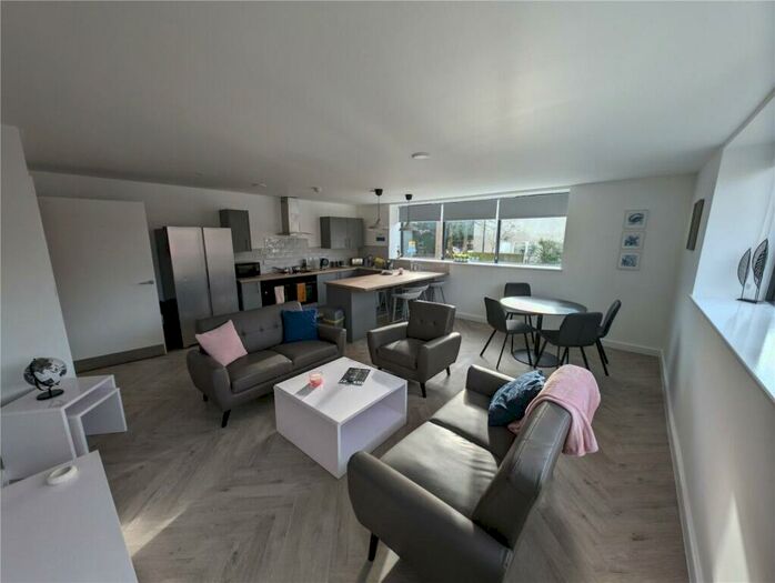 5 Bedroom Flat To Rent In ( Bed Cluster) Broadgate, Beeston, Nottingham, NG9